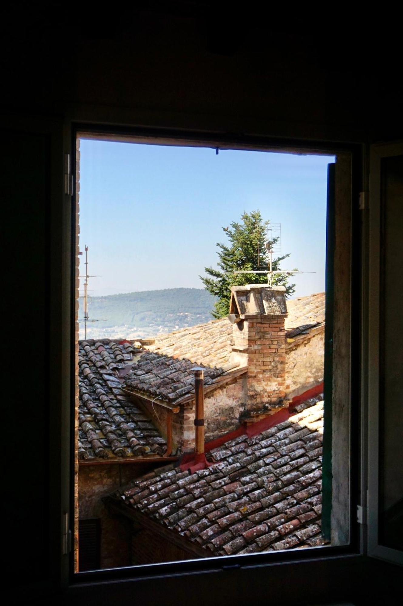La Tana Del Priore Perugia Luaran gambar