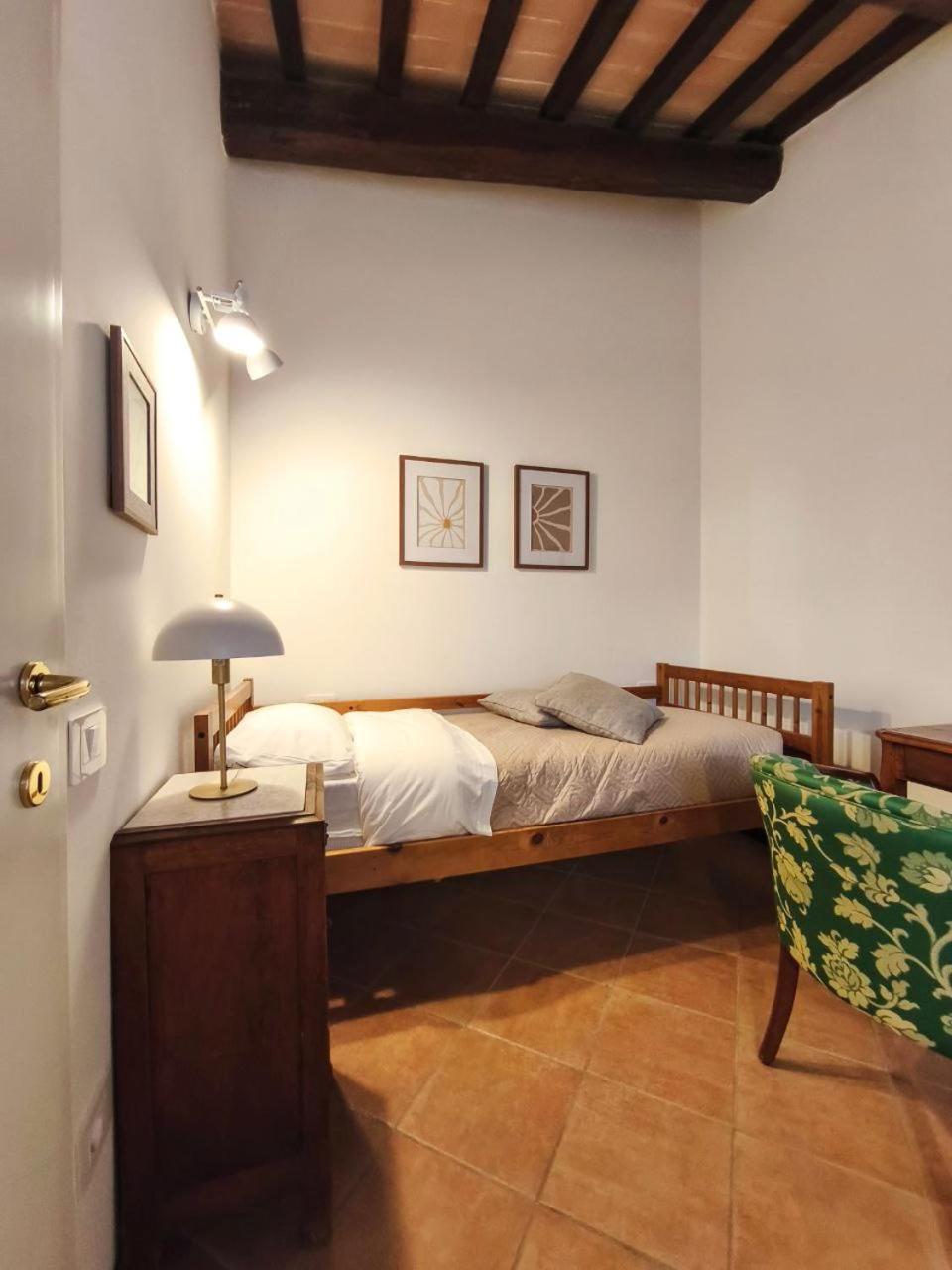 La Tana Del Priore Perugia Luaran gambar